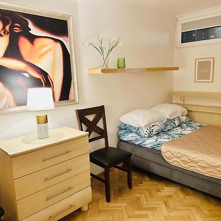 Comfortable In The Center Varsóvia Exterior foto